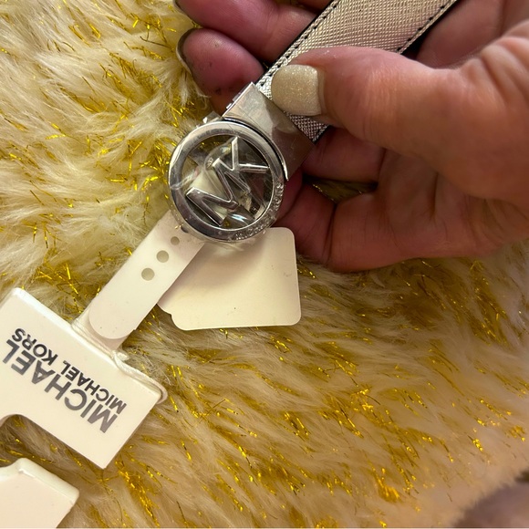 Michael Kors metallic silver slim belt NWT - Picture 4 of 4